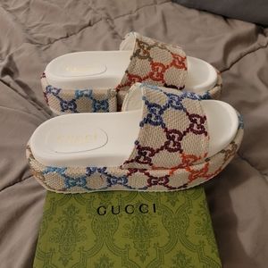 Gucci Platform Slides Neutral
